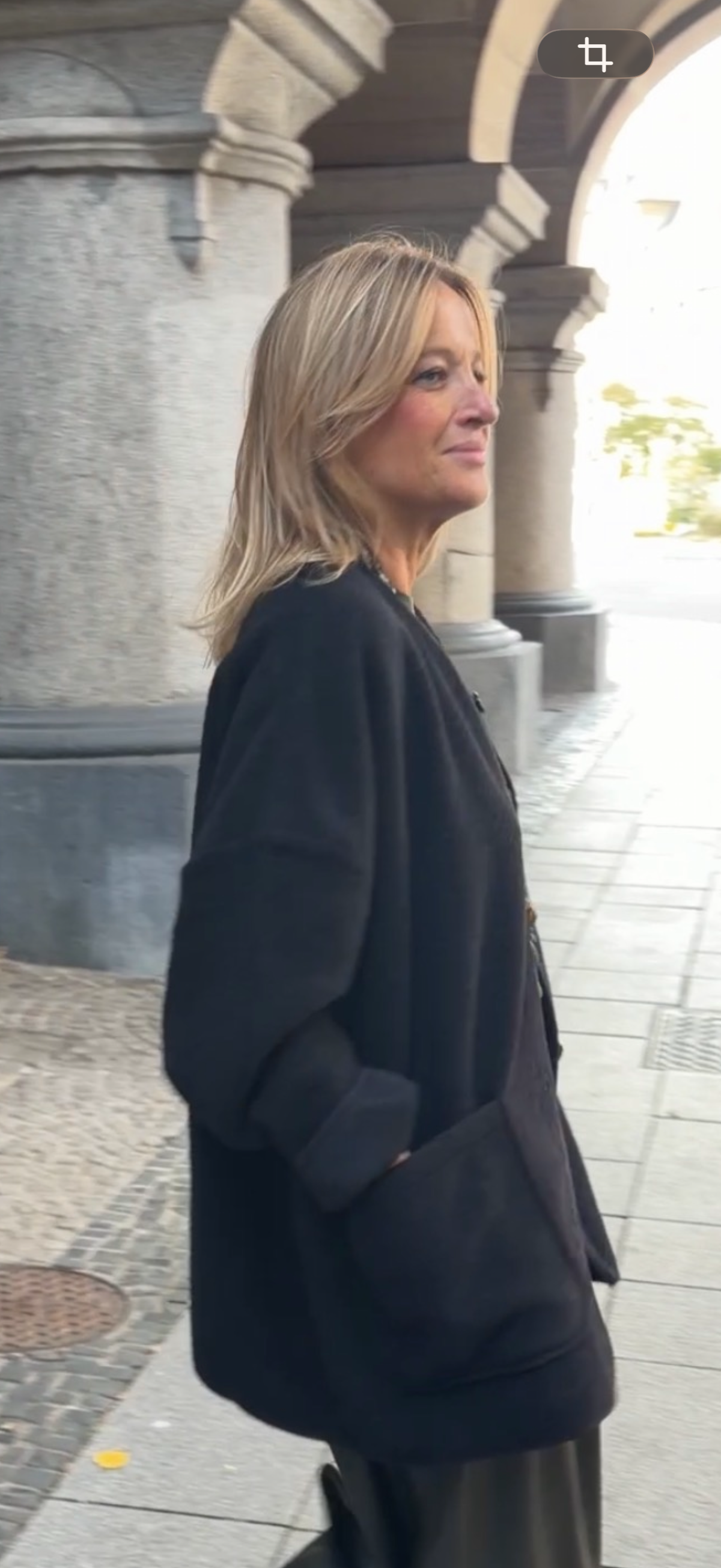 Veste Hannah noire en laine Âme Antwerp