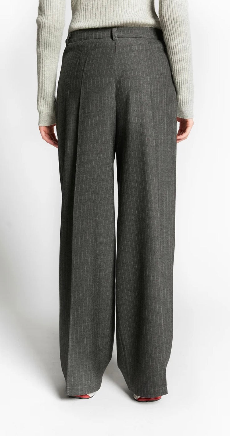Pantalon classique week-end grey Indee