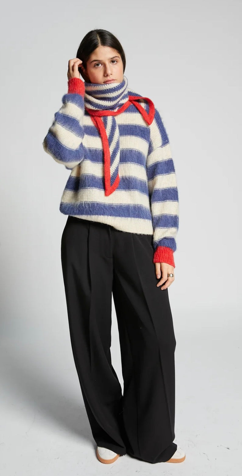 Pull Willow off White Indee