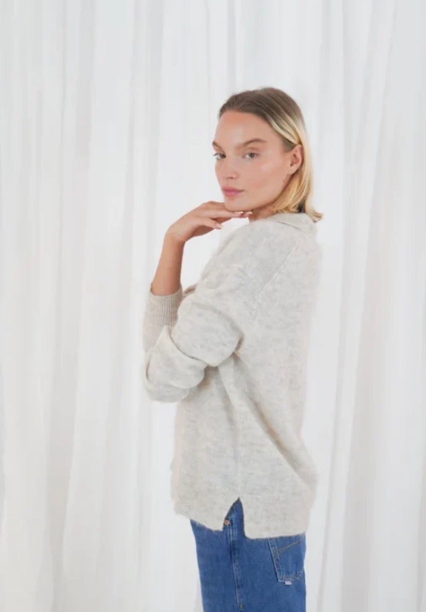 Pullover mottled beige Sparks Twns the label