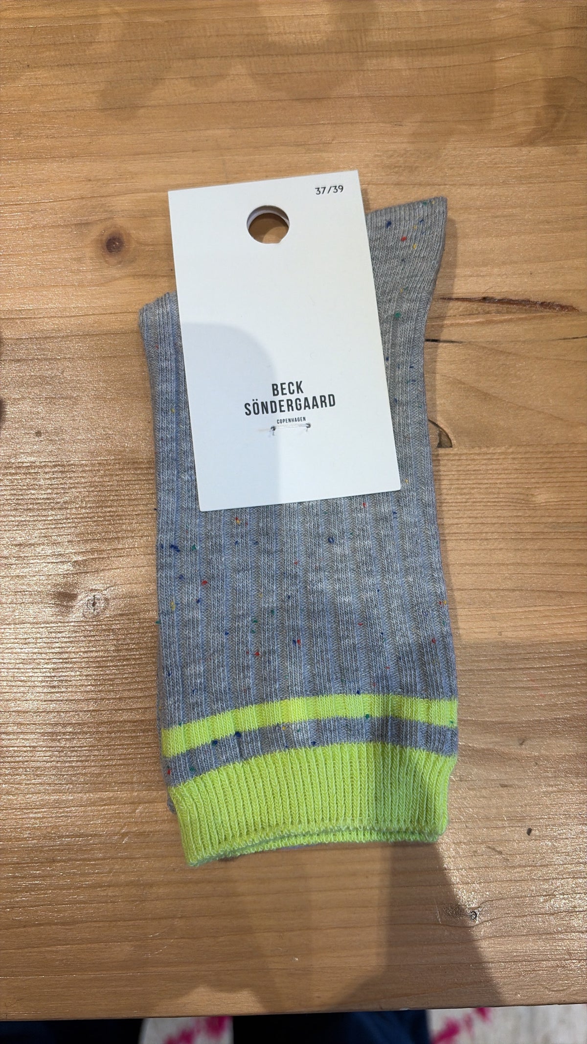 Chaussettes fluo mi mollet Becksondergaard