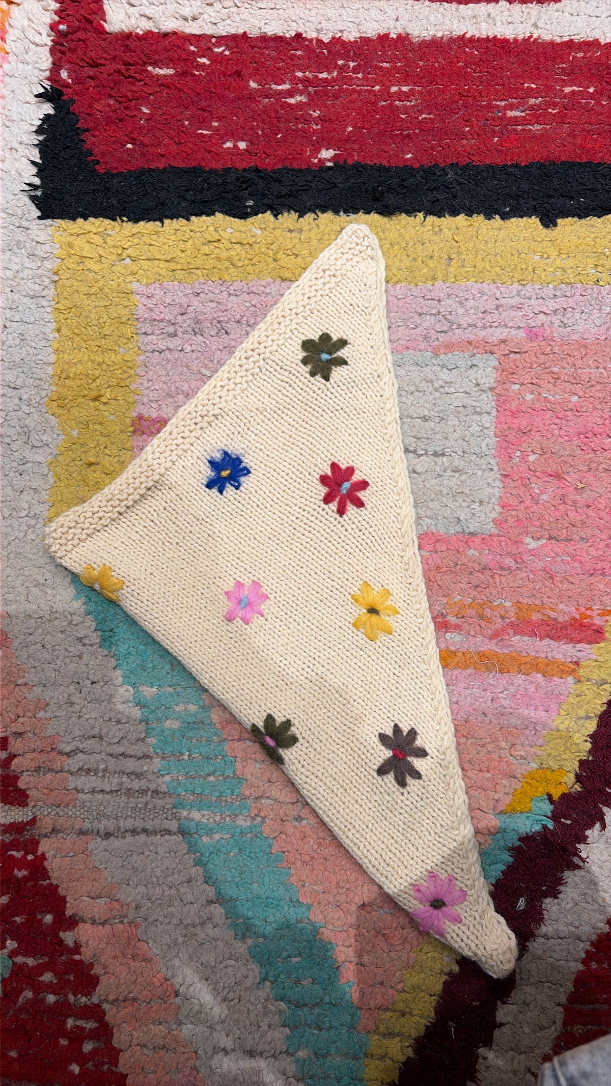 Bandana tricot écru fleurs Maison Badigo